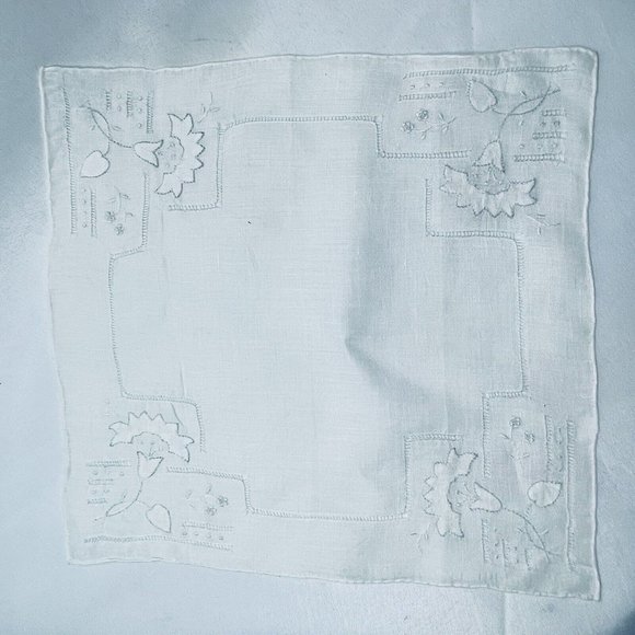 Vintage Wedding Appliqué Drawnwork Linen Hanky Hand Rolled Edge - Picture 9 of 9